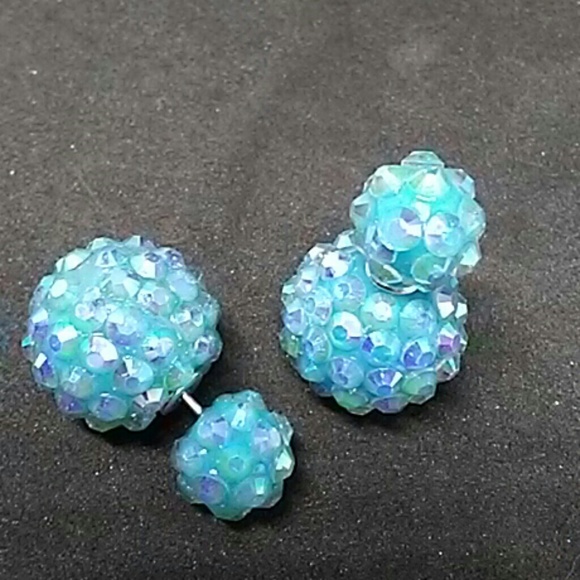 HPTrendy Double Ball Earrings - Picture 3 of 4